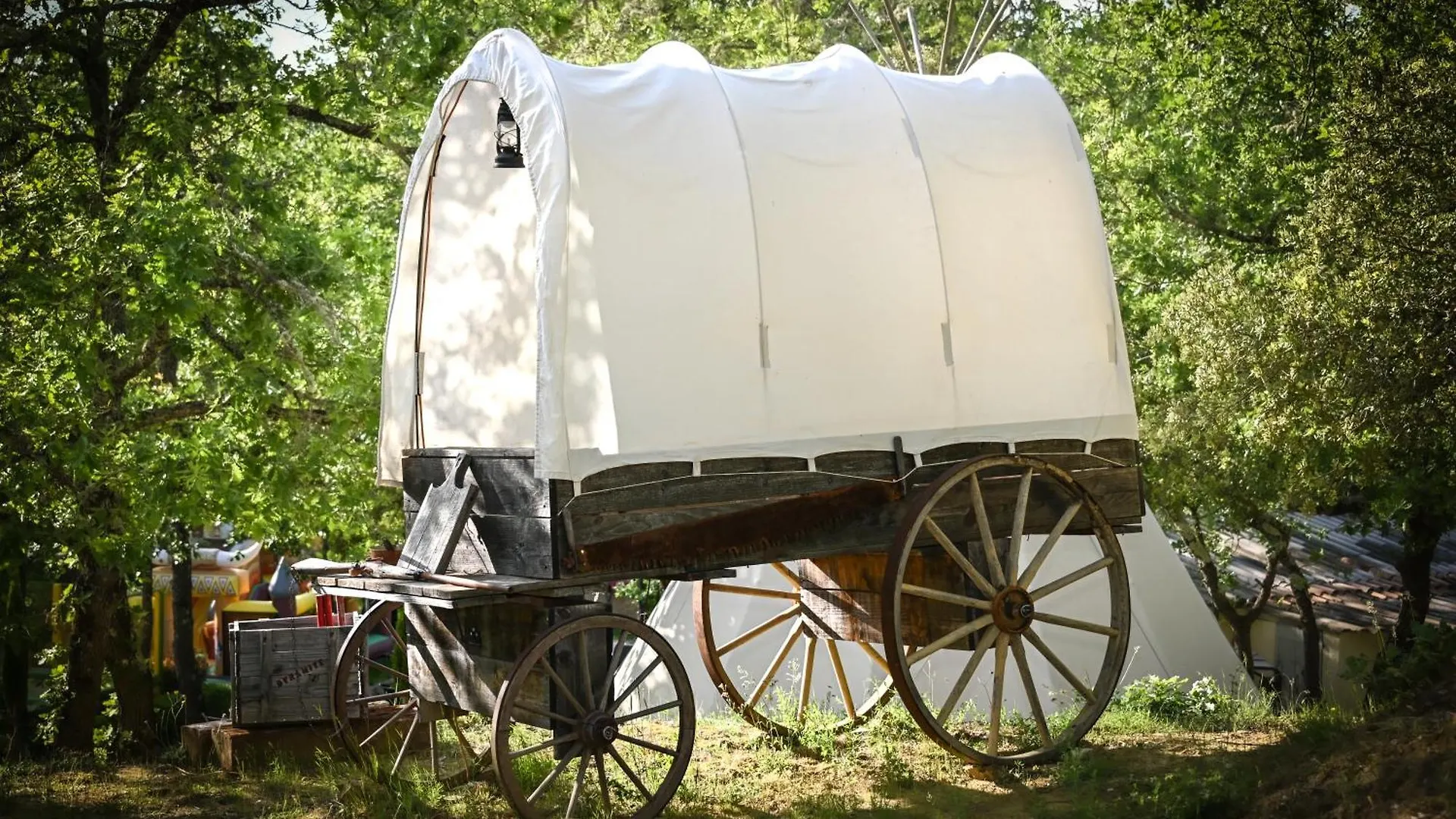 Camping le Colorado Rustrel Francia