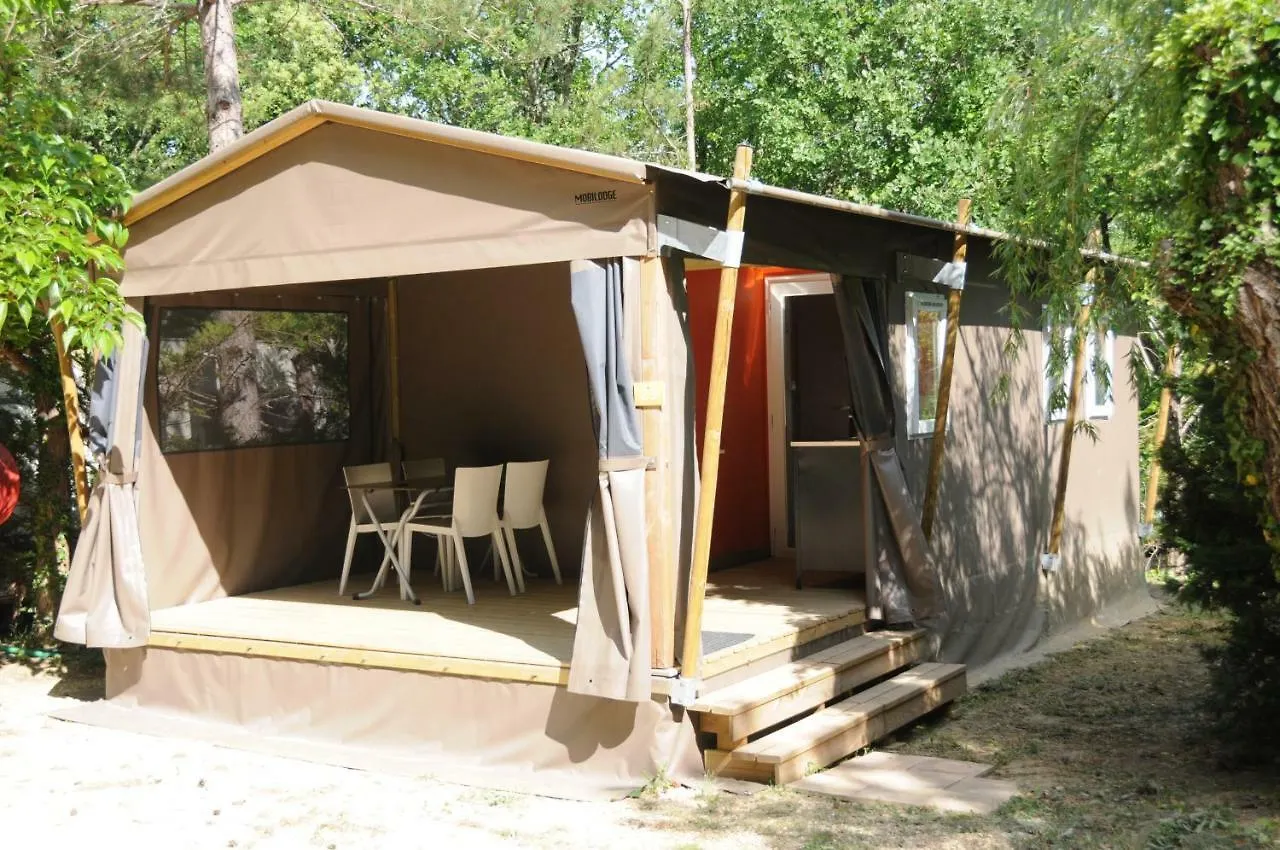 ***  Camping le Colorado Rustrel Francia