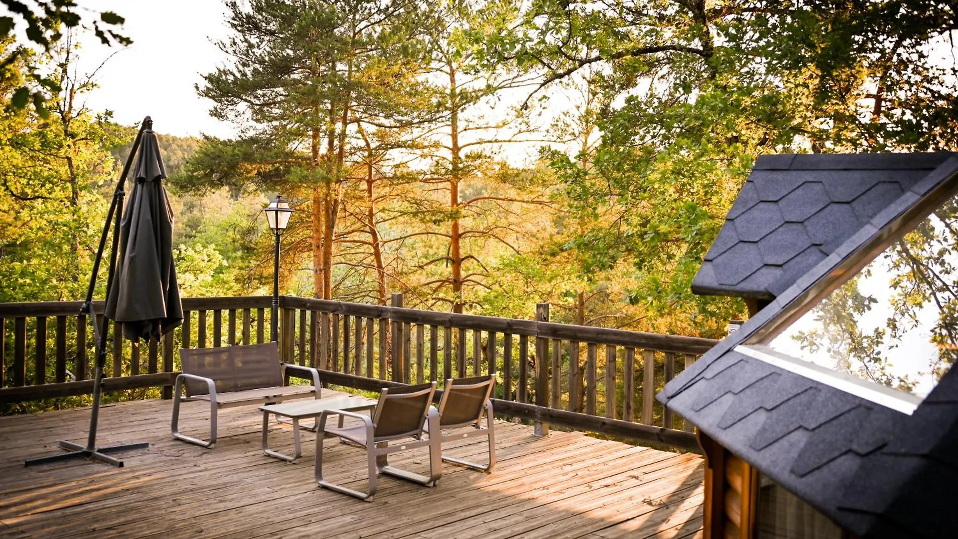 Camping Le Colorado Rustrel 3*,