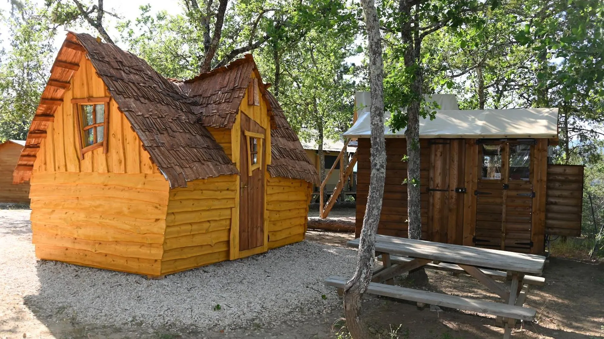 Campsite Camping Le Colorado Rustrel